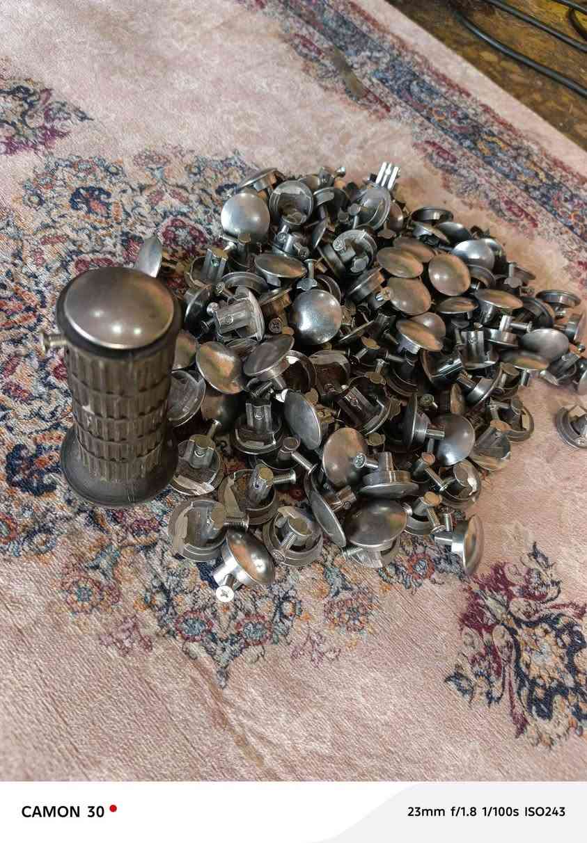 سلام عليكم جنايه العزاز عضمت سكليتر متوفره مكاني نجف حي الوفا لاستفسار خاص او اتصال لرقم***********
