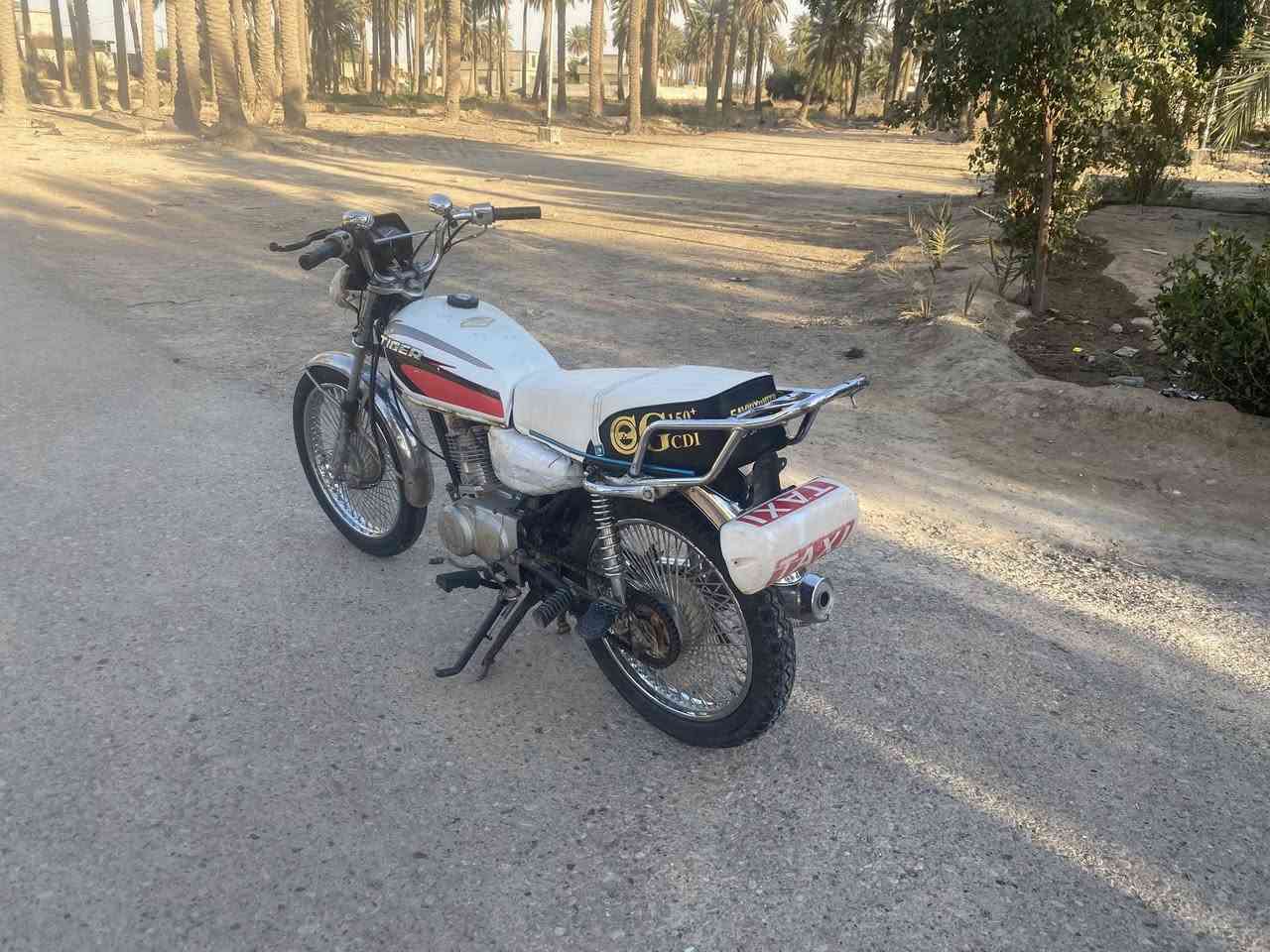 السلام عليكم ورحمة وبركاته دراجه تايكر موديل ١٩ للبيع دراجه خير من الله محرك بلادي شلعه ونشاطه مكاني ديالى كنعان السعر 325 وبيها مجال والاستفسار اكثر اتصل ع رقم ***********
