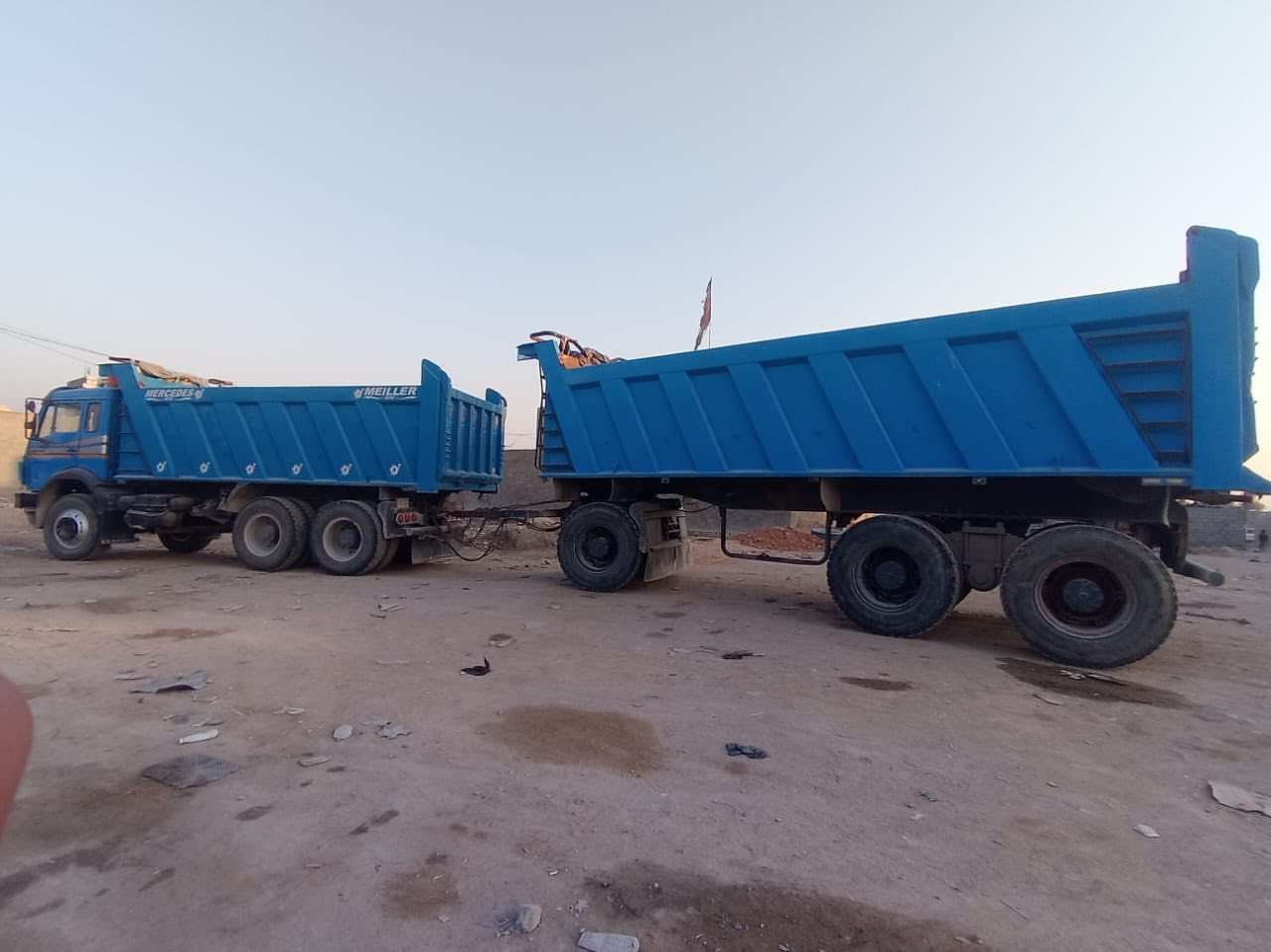 سلام عليكم البي قاطره مقطوره للبيع موديل 87 كير 160محرك 44 مجموعه جيئف شاصي مكفول المقطوره طول 7/25 مربوطه قاطره مقطوره بسنويه رقم نجف 
مكلف بنشر 
للستفسار ***********
