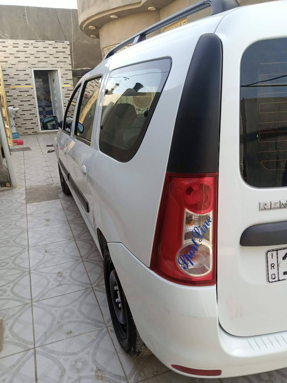 يا الله السلام عليكم ورحمه الله وبركاته رينو لوكان موديل 2012 للبيع مكينه وكير وضع الشركه  رقم كربلاء  دولي مكفوله كفاله عامه  ما عدا صبغ بالجامل لغل كدام باسم صاحبها شخصيا عنوان نجف رقم انجليزي اخوان انا مكلف بالنشر لا احد يراسلني راح اخليكم رقم صاحبها ***********
