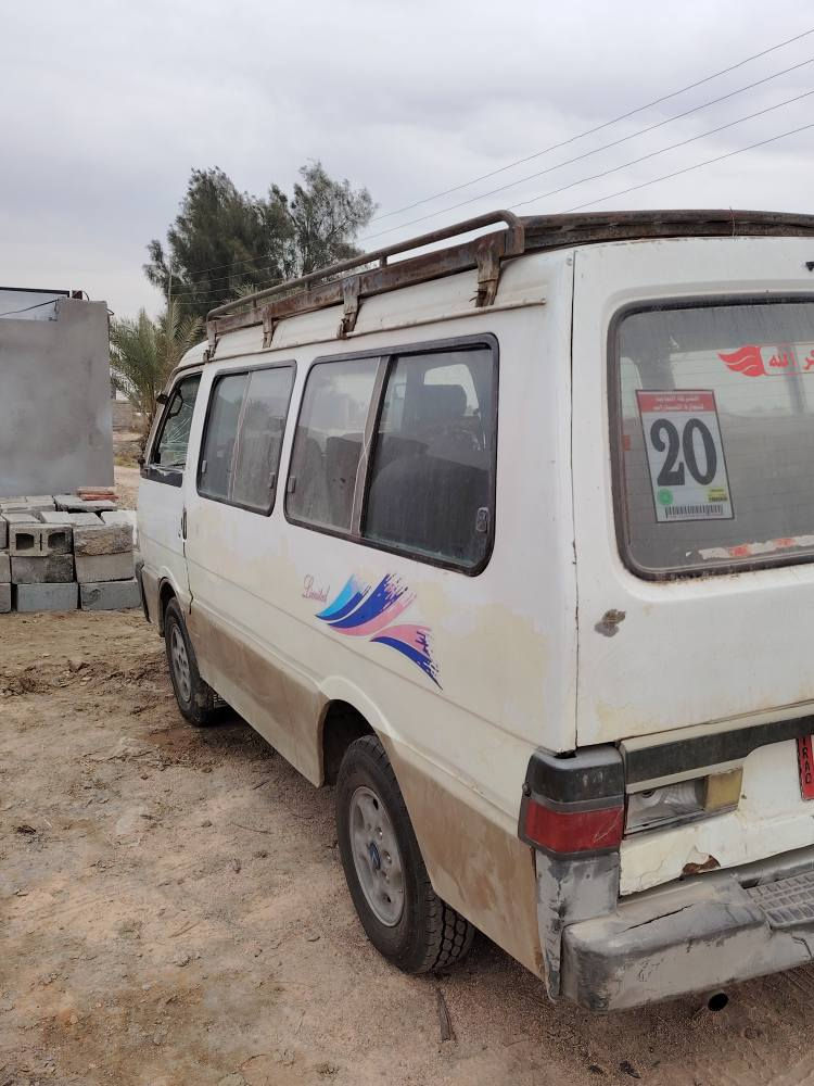 كيا بستا موديل ٩٥ رقم بغداد سنويه نافذه كير محرك اكسل كلها تمام تخم تاير سياره جاهزه مستمسكات راعيها عندي جان رقمه عندي وضاع مني من اهل الحله مااندل بيته  اي استفسار ***********او*********** ابو عمر السعر ٢٣ ورقه مكاني اللطيفيه شارع الدائره بغداد, العراق
