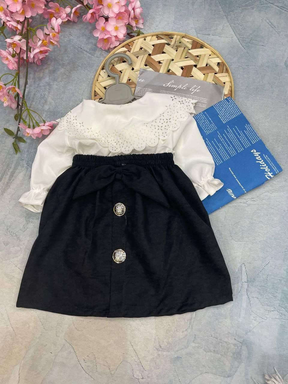 حصريآ🔥🔥🔥💗💗

الجمال والاناقه ❤️🌹
ويانا اجمل التصاميم والالوان والنقشات من الفساتين البناتي ناعمة 😍
  ❤️ رمز الاناقه والذوق💐

📢 قياس : 3 سنوات الی 6 سنوات 
خامة : القماش ميكرو😍❤️‍🔥
💰سعر بس 👇💣

الدرزن : ب  35 الف فقط 😍

📍متوفر توصيل جميع المحافظات 🚕
🍓
توصيل 4 الف


**إذا كنت صاحب هذا الإعلان وتريد حذفه لأي سبب، رجاءا أرسل رسالة إلى الدعم الفني**