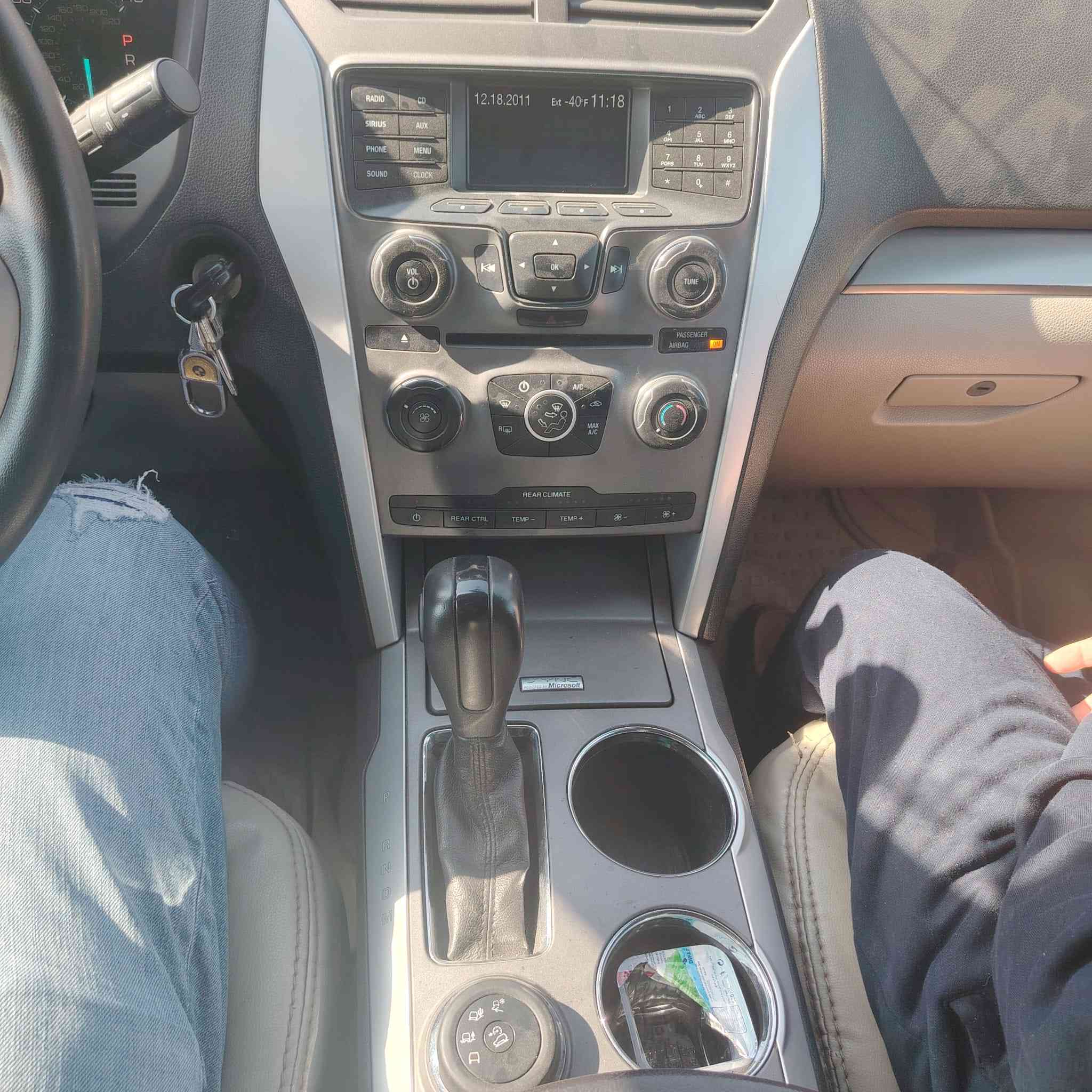 السلام عليكم

للبيع فورد إكسبلورر 2013

وارد امريكي xlt

المحرك: 6 سلندر

ماشية: 156 الف ميل

كلين تايتل

سيارة بدون صبغ

مكفولة من الضربة

كير ومحرك مكفول

نظام الدفع: رباعي

المكان: بغداد / السيدية

للأستفسار الأتصال

*********** واتساب

***********
