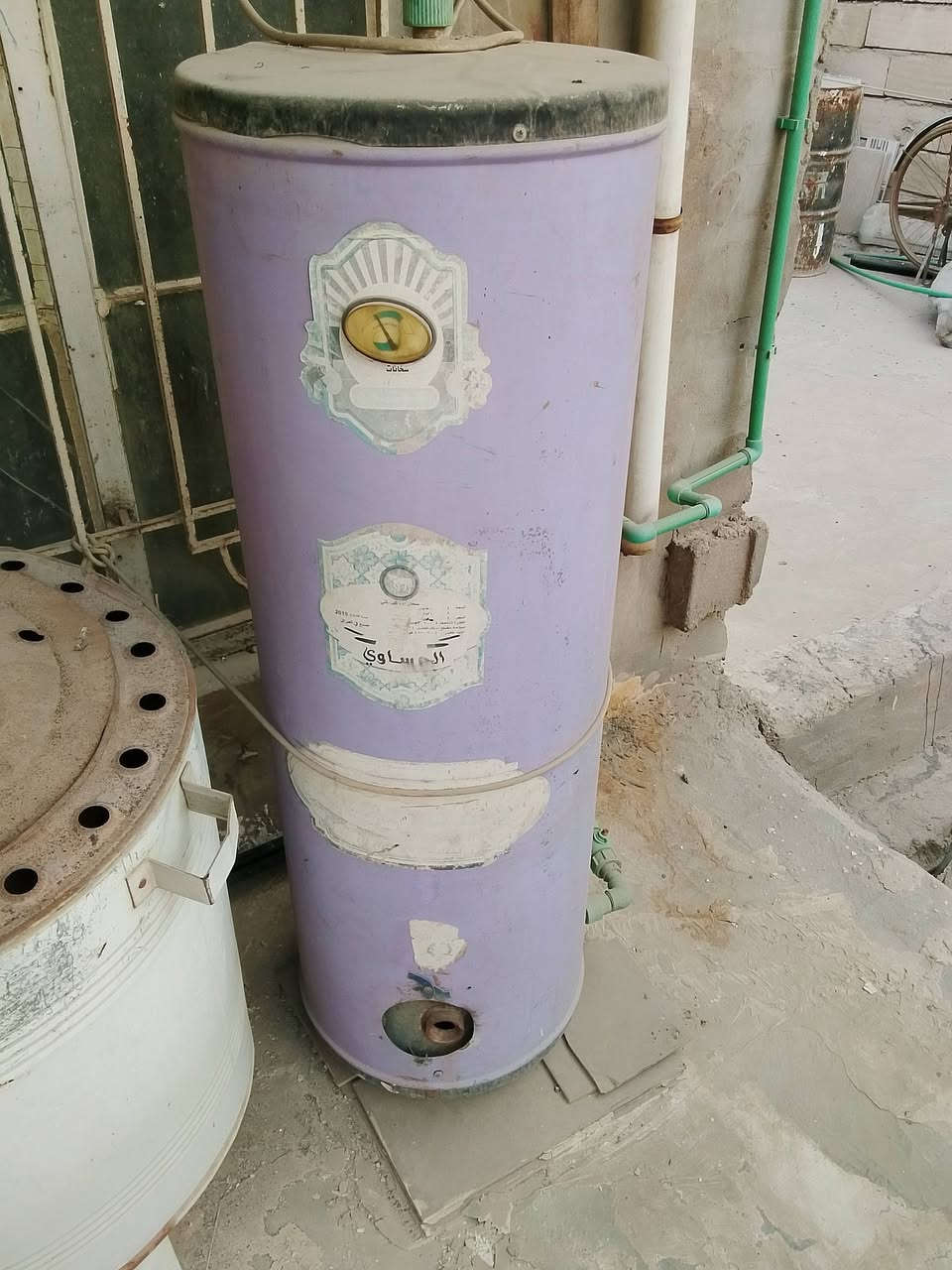 أغراض مستخدمه كلمن وسعره 
كيزر عوزه هيتر سعره 25
صوبه عشتار سعر 40 شغاله وبيها مجال
طابعه hp سعر 40 وبيها مجال
للاستفسار الاتصال على ***********
