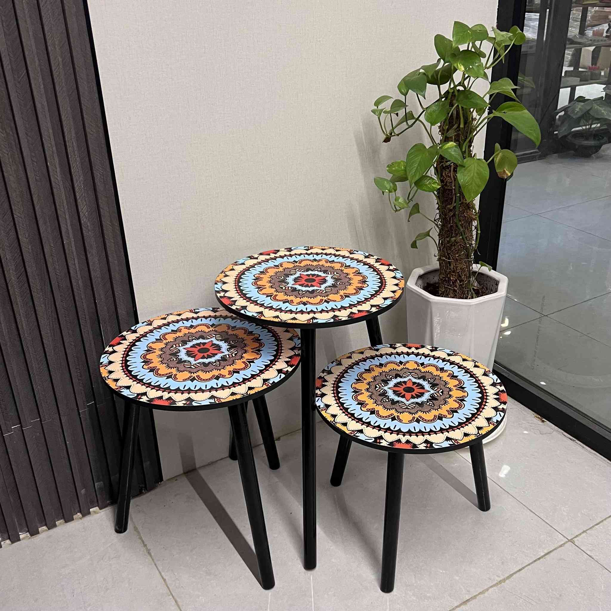 ✨🪑 لمسة فن وأناقة لبيتك!

طقم طاولات استكان 3 قطع بنقشة ماندالا ملونة 🎨
تصميم متداخل عملي يوفر مساحة ويضيف حيوية للديكور ✨
خفيفة، ثابتة، وسهلة التنظيف – مثالية للتقديم اليومي ☕
السعر 28 الف دينار 
توصيل داخل بغداد 3 الف دينار 
توصيل باقي المحافظات 5 الف دينار


**إذا كنت صاحب هذا الإعلان وتريد حذفه لأي سبب، رجاءا أرسل رسالة إلى الدعم الفني**