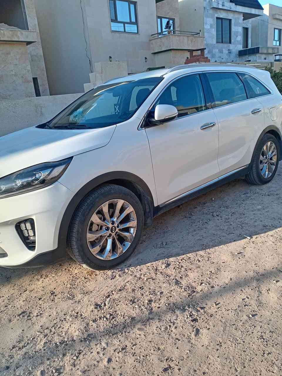 سورنتو ٢٠١٩ رقم بغداد مشروع وطني بأسمي تحويل ثاني يوم
٧ راكب محرك ٣٥٠٠  ٦ سلندر
تبريد ٣قطع
سياره مكفولة على وضعية الشركة
بارد بيسيط
ماشيه ١٤٠ الف
مع الموصفات المعرفه
العنوان صلاح الدين ضلوغيه
***********
***********
