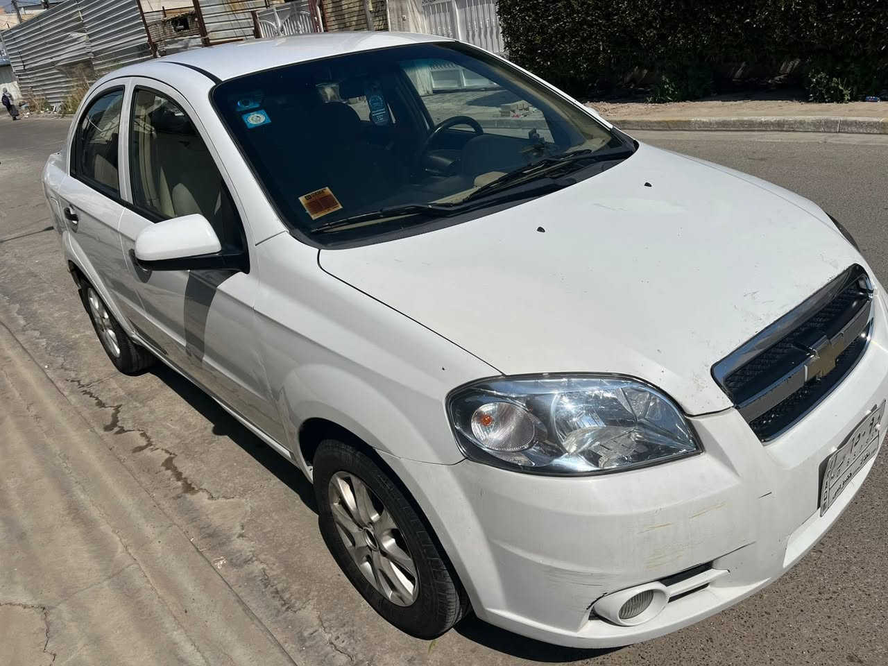 السلام عليكم للبيع افيو 2011 الشركه العامه كير اوتو معروفه مواصفاتها تبريد تدفئه شغال كامله ان شاء الله ونضيفه السعر 77 ورقه 
عنوان بغداد حي الاطباء 
باقي التفاصيل الاتصال بالرقم ‭0772 3785651‬
