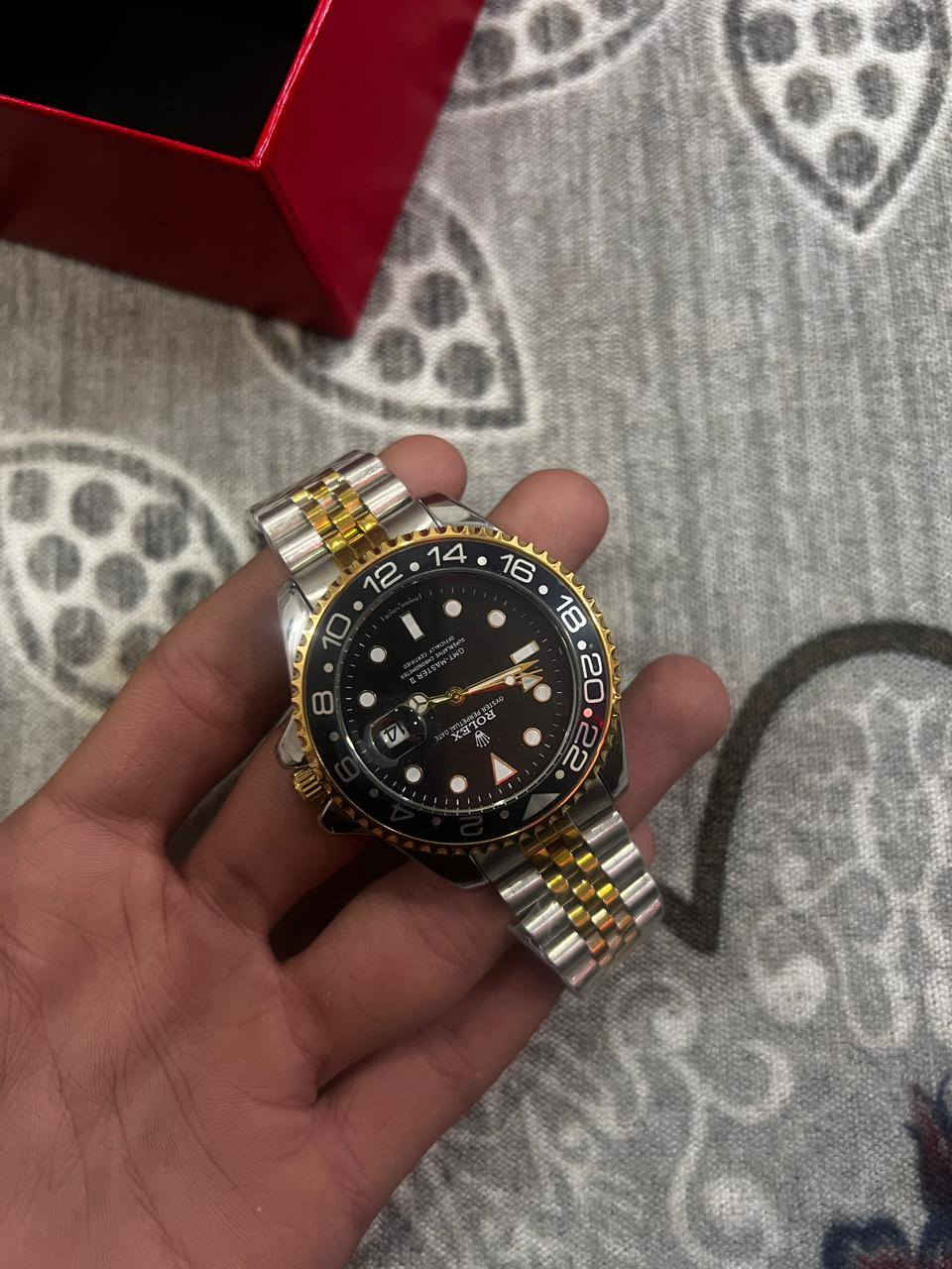 ساعه لوركس مختم قطعه اوتماتيك باله امزون البيع توصيل موجود


**إذا كنت صاحب هذا الإعلان وتريد حذفه لأي سبب، رجاءا أرسل رسالة إلى الدعم الفني**