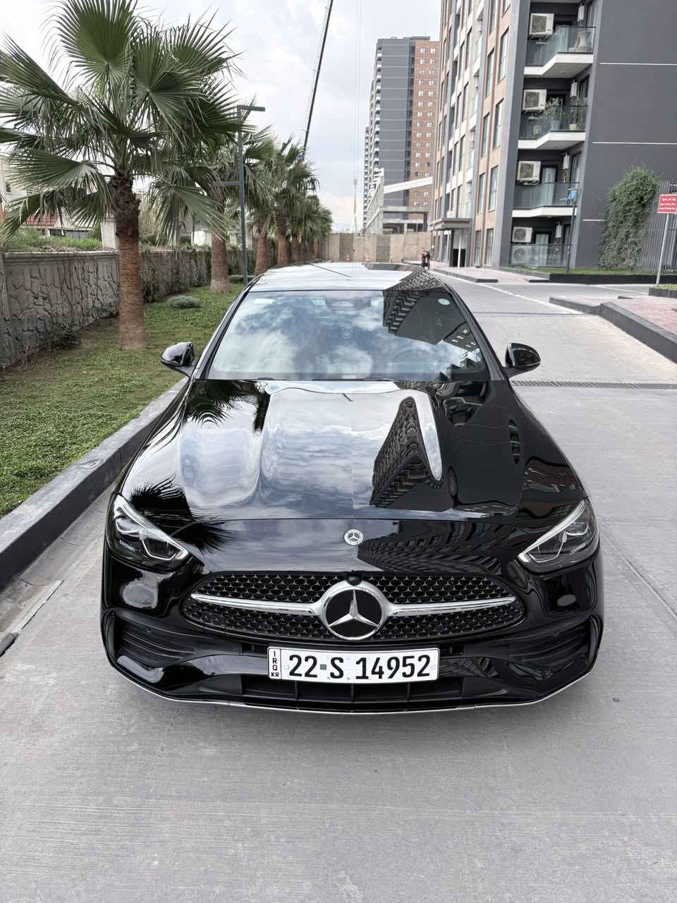 السلام عليـكم 👋 رمضان كريم 🌙
للـبيع وكالة BCM صفر اربيل
زيرو شركه ماشيه 4 الف كيلو متر 📦
ضمان دولي وضمان 5 سنوات ✅
موديل 2024 // فول مواصفات 
C class 200 AMG اصل 
سويچين بصمتين من الوكاله
كفاله عامه بدون صبغ بدون تعديل بدون تكحيل مكفوووووله ✅
كلشي بشرط وعلى وضع الشركه ✅
-بانوراما سقف زجاج بلكامل 
-دشبول بيانو 🎹 
-داخل 64 لون متغيرر 
-داخل جلد مشمشي بلادي 
-كشنات خزن ميموري وتدفئه وكهرباء 5️⃣ وضعيات للراكب 👍
-اناره محطيه ترحيب مع علامة مارسدس
-صندوق كهربائي مع وضعية الحركه 
-وياله جوهره بلادي مع تخم تايرات بريلي اصلي وكاله 🛞
-كامل مستلزمات وملحقات السياره غير مستعمله ومع السياره 
-مكان السياره 📍اربيل شقق كنجان لايڤ
- سعر السياره 📞 📞 
- ⁠اي استفسار الاتصال واتساب
- ⁠***********
