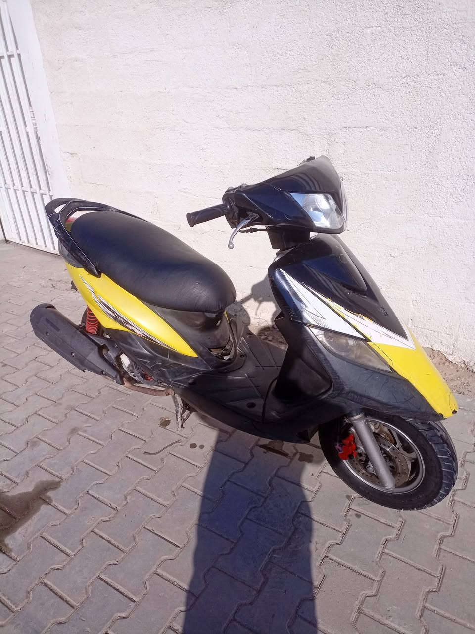 السلام عليكم للبيع دراجه ماكس ثعلب 140 الدراجه كفاله عامه كفاله برغي واحد مامفتوح  كفرات كله بلاديه ختم واحد كابريتر بلادي كلشي بيه شغال مابيه اي نقص مكاني بغداد الكرخ العطيفيه السعر المطلوب 550 قفله قفل هذه رقمي للتواصل *********** لاستفسار للاتصال
