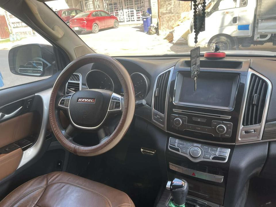 هافال H9 موديل 2016 ماشية 134 مواصفات الهافال المعروفه كاملة ومكفولة من كلشي شرط الفحص  السعر 14800$ وبيها مجال بسيط للاستفسار على الرقم ***********
