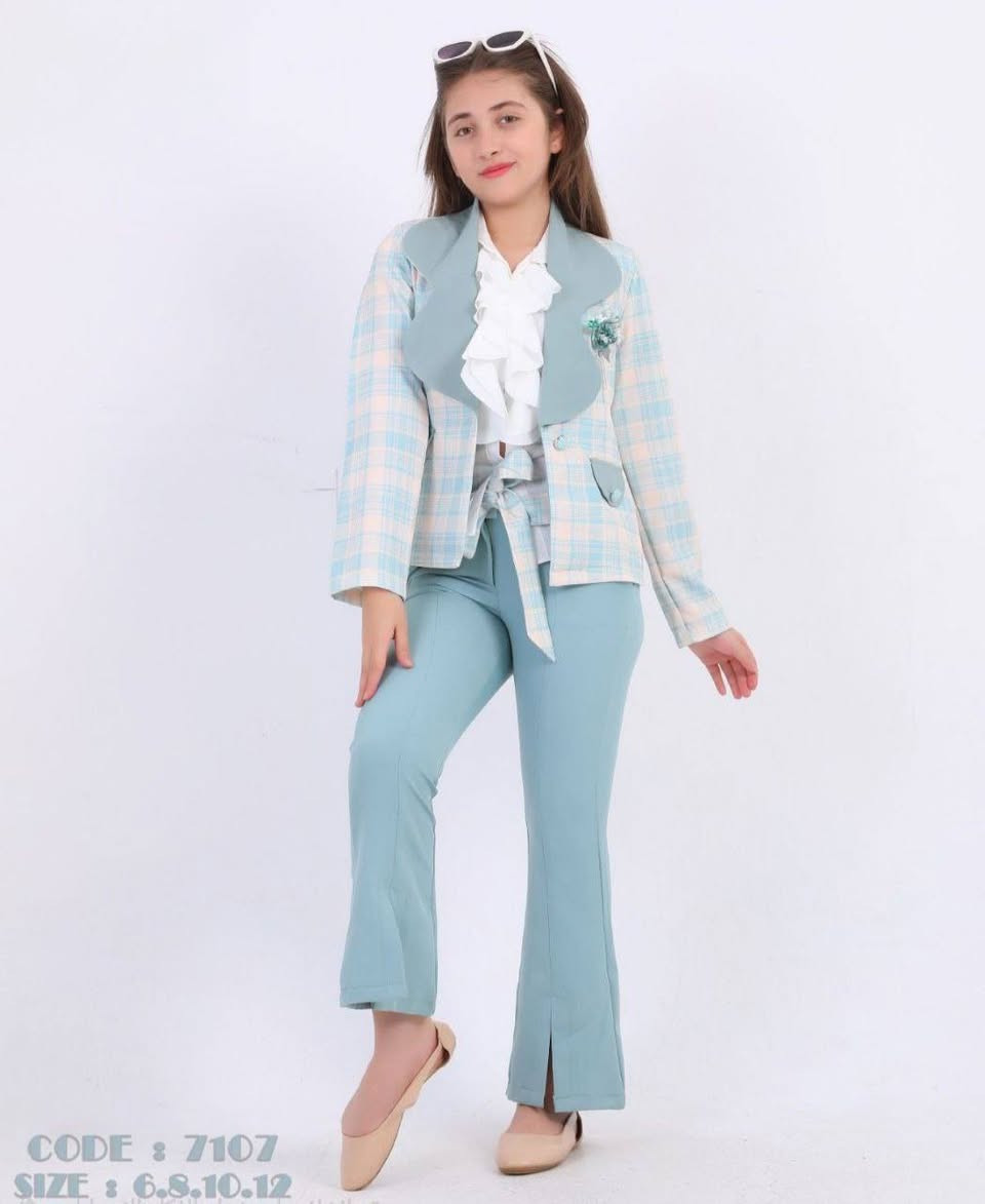 جمله فقط
سوت محير   3قطع   تركي صيفي 

المقاسات(6..8..10..12)
               
الخامة: دبل   صناعه تركي 

السيريه: 4 قطع من لون واحد، يمكن التشكيل.
الألوان: 3 ألوان.


**إذا كنت صاحب هذا الإعلان وتريد حذفه لأي سبب، رجاءا أرسل رسالة إلى الدعم الفني**