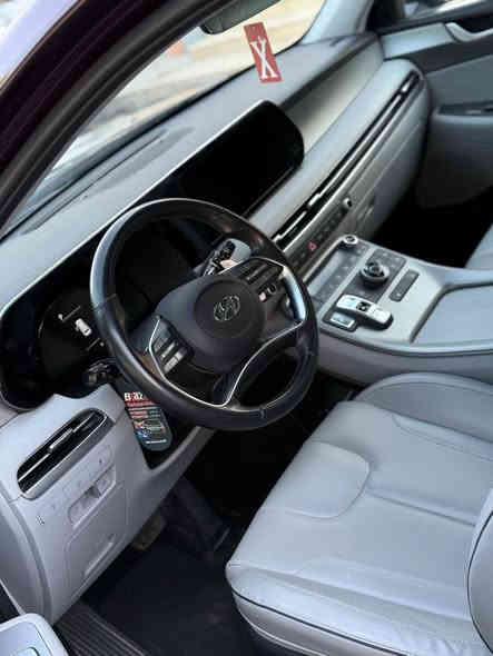 بلسايد 2023.  
حادثها حافت بنيد و جاملغ بدون دوخل حادث خفيفه سياره ليبل واحد 
السياره حلوه وكامله من كلشي
ماشيه. 35 ألف كيلو 
المحرك ٣٨٠٠     ٦ سلندر  مواصفات
رادار امامي + خلفي 
حساسات امامي + خلفي 
كشنات كهربائي تدفئه 
كشنات جلد 
الداخل بيض
تبريد مركزي امامي + خلفي منفصل 
صندوق كهربائي 
5 وضعيات قياده 
اوتو هولد 
سايد بريك بصمه 
شحن لاسلكي 
تحديد مسار 
قياده ذاتيه 
تشغيل عن بعد 
كشنات vip منفصل 
السعر 268بيهً مجال 

الشراي يتصل***********
