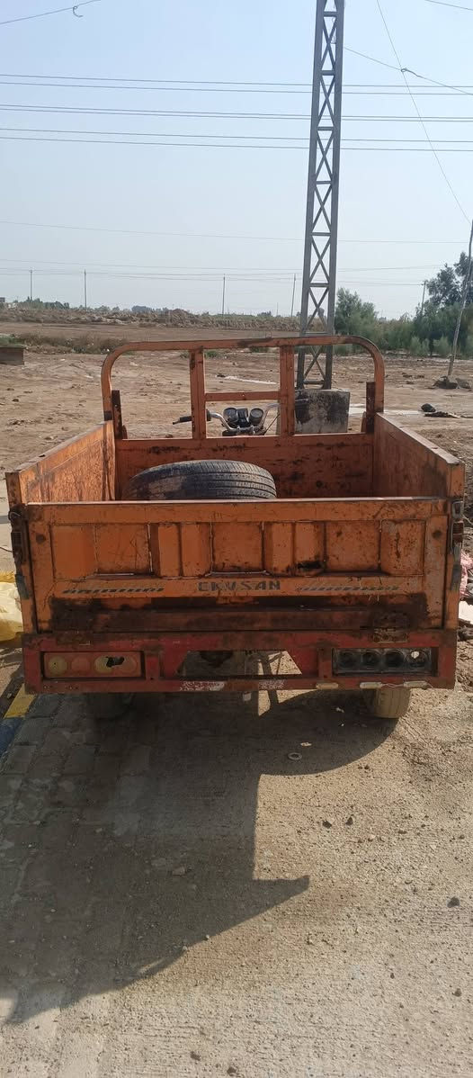 للبيع ستوته نظيفه كلك السعر 300 وبيه مجال
مكان الحي. ناحيه البشائر 
للاتصال ***********
