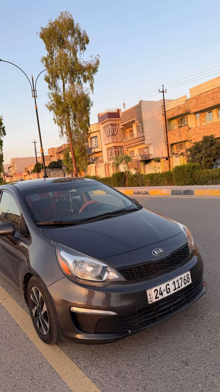 Kia rio 2016 
لون نفطي 
ماشية 89km
ضرر قطعة وحدة وتعديل شبر بارد ب باب السكن 
بجم كبس 
سيارة نظيفة 
كامرة خلفية وحساسات
سنوية وهزة جديدة 
مكان السيارة الموصل 
سعر ١١٦
للاستفسار *********** موصل, نينوى
