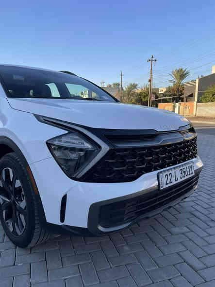 السلام عليكم ورحمة الله وبركاته 
تفاصيل كامله بالمنشور 
كيا سبورتج موديل 2023 وارد امريكي اربيل بأسمي السنويه 
فئه الاكس لاين الطويله 
مواصفتها 
بصمه دخول بصمه تشغيل تحكمات بالستيرن كروز ساعه شاشتين جبيره كاميرا خلفيه  حساس خلفي وحساس امامي رادرات اماميه جانبيه كراسي جلد كرسي سايق كهرباء قطعتين تبريد +تدفئه بالكراسي تبريد لمس فور ويل تشغيل واطفاء ذاتي عن التوقف نضام اوتو هولد نضام مانع انحدار وشاحن لاسلكي + مخرج شحن بالمقاعد الخلفيه ..سايد بريك بصمه
مكينه حجمها 2500 ممفتوحه لا هيه ولا الكير 
ماشيه 42 الف 
حادث السياره بابتين مبدلات نفس اللون وبكد كف الايد صبغ بالجاملغ الخلفي 
+ تصليح داخل الباب الخلفي..
الدعاميه  الاماميه والخلفيه مكفولات من الصبغ ومن الفتح 
تبريد السياره بلادي 
صدر السياره مال شركه بلادي 
بدلت بيها تخم تاير وبدلت تخم دسكات فقط لاغير 
عنوان السياره بغداد العامريه 
سعر السياره 215 ورقه 
رقم التلفون 
***********
