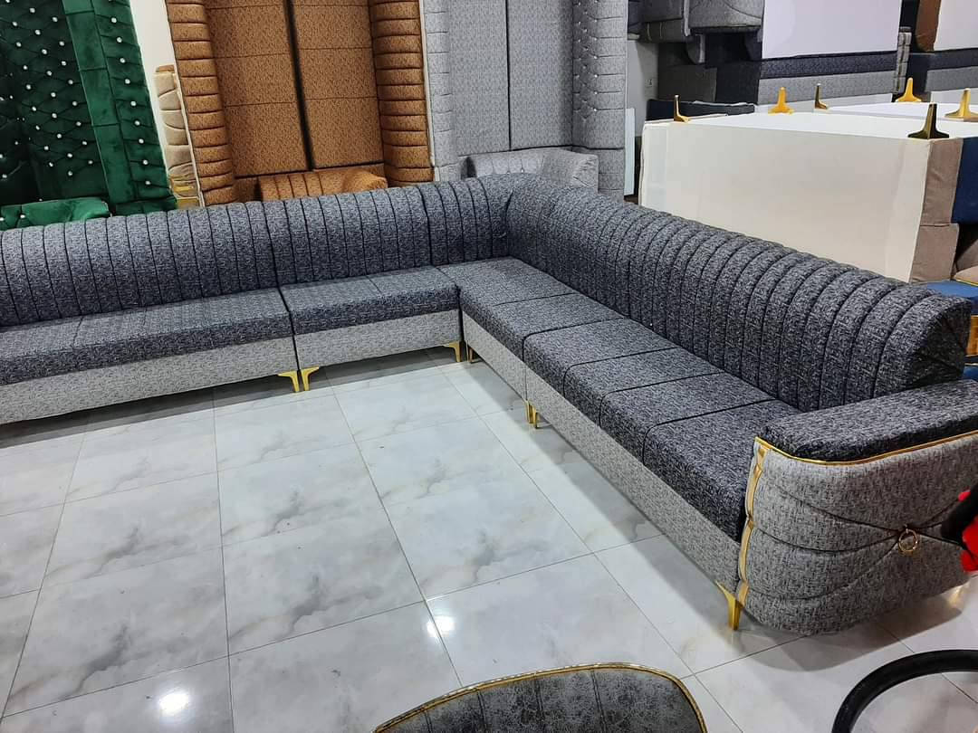 يومين وتوصل الحاوية 
باذن الله 
انواع التخم ديوان 
موديل البيانو 
والضهر سي ان سي 
احدث موديلات 
كل اثنين خوات
مع كاونترات باحدث الموديلات شغل الثقيل 
دواخل بنل شغل اربيل  
راح يجي كل اثنين اخوات 
ناصرية شارع نبي ابراهيم مجاور مطعم المرتضى
***********
