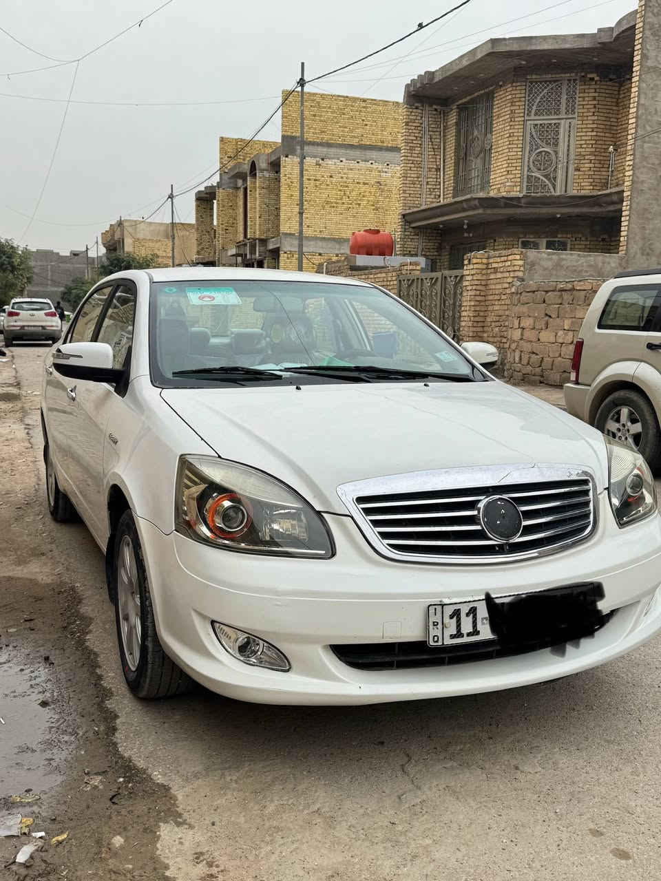 السلام عليكم للبيع جيلي موبل موديل 2013السياره مبدل بيه جاملغ امامي  فقط تحويل ثاني يوم السعر 65وبيه مجال العنوان  واسط الكوت مركز المدينة .مكلف بالنشر 
الرقم:***********
