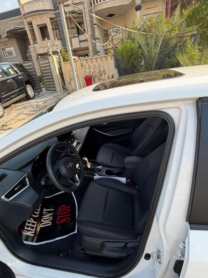 السلام عليكم 
كورلا هايبرد 2024 
28 كيلو ماشي
السيارة نضيفة  ما عدا  رصعات بالبونيد خفيفة

السيارة مواصفاتها معروفة

السعر 140$ قفل للبيع مستعجل عندي حالة طارئة 

رقمي:
***********
