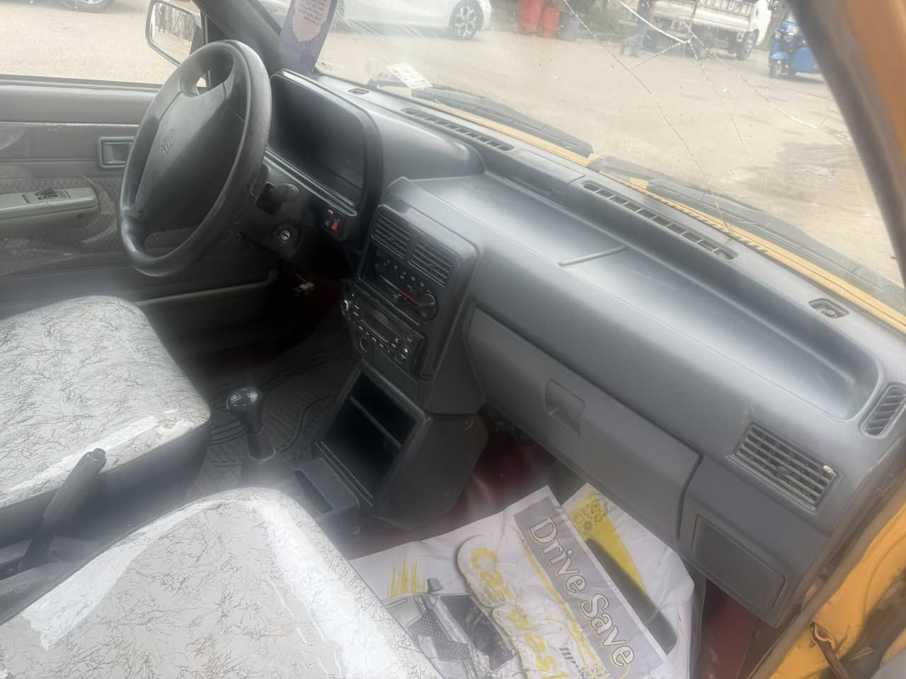 ٢٠٠٩ شواصي مكفوله 
صدر امامي خلفي جديد 
تخم دبلات جديد 
غرفه جديده 
محرك مكفول 
تبريد شغال 
كير نمره ٤ تغلت 
بدون صبغ السياره فقط دواير 
سعر ٢٦ 
بغداد نعيريه 
***********
