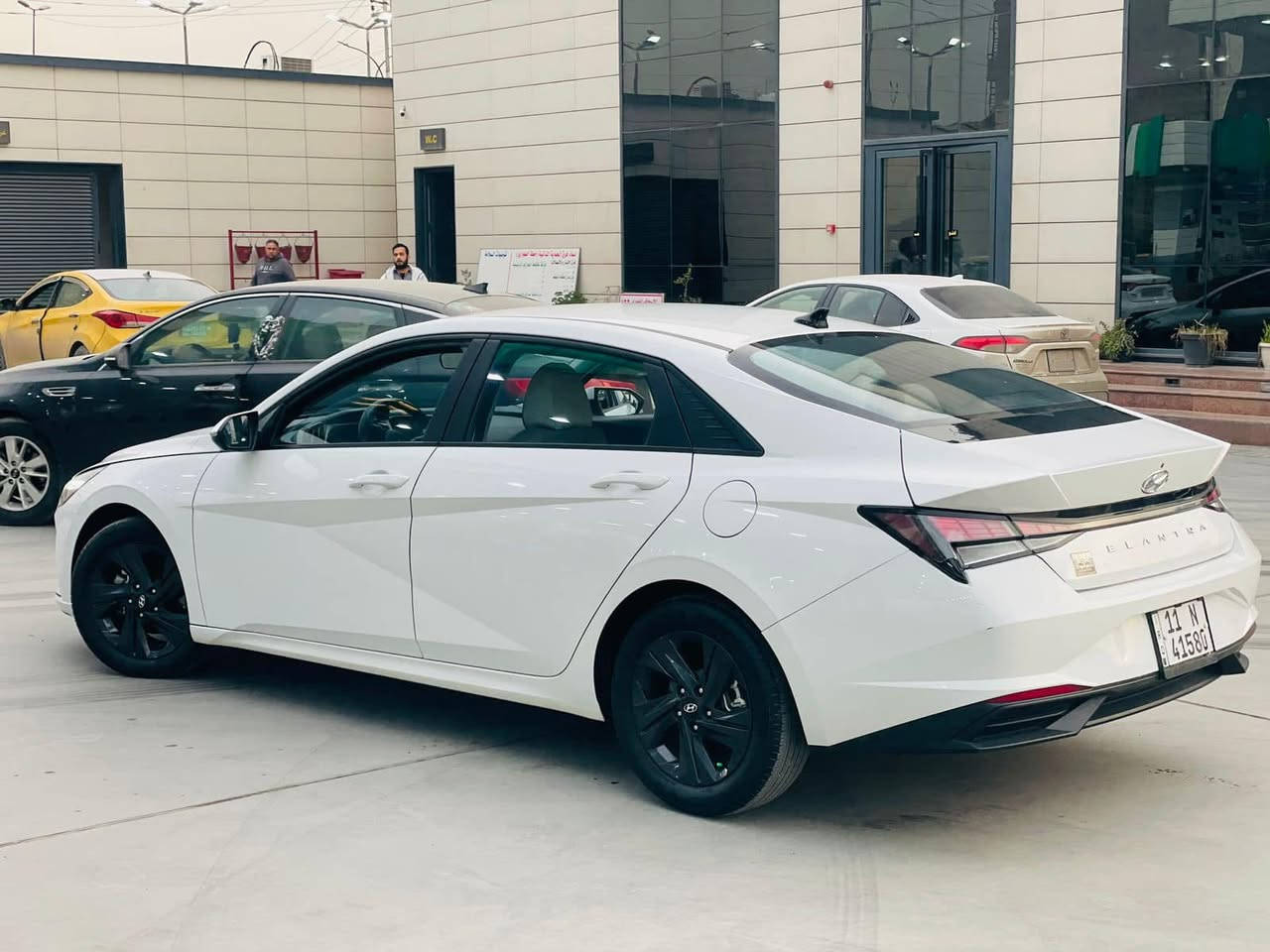 السلام عليكم النترا خليجي تجميع صيني  موديل 2023 
سياره كفالة عامة 
ماشية 38الاف 
جاهزه من كلشي كل نقص ما بيه 
دوشمة عامة مكينه كير مكفولات سياره خير من الله 
رقم بغداد الدولي الجديد باسمي 
سياره نص فول 
مكينه 1500 دبل نوزل 
مكان السياره بغداد البلديات الشراي يتصل
رقم هاتف ***********
