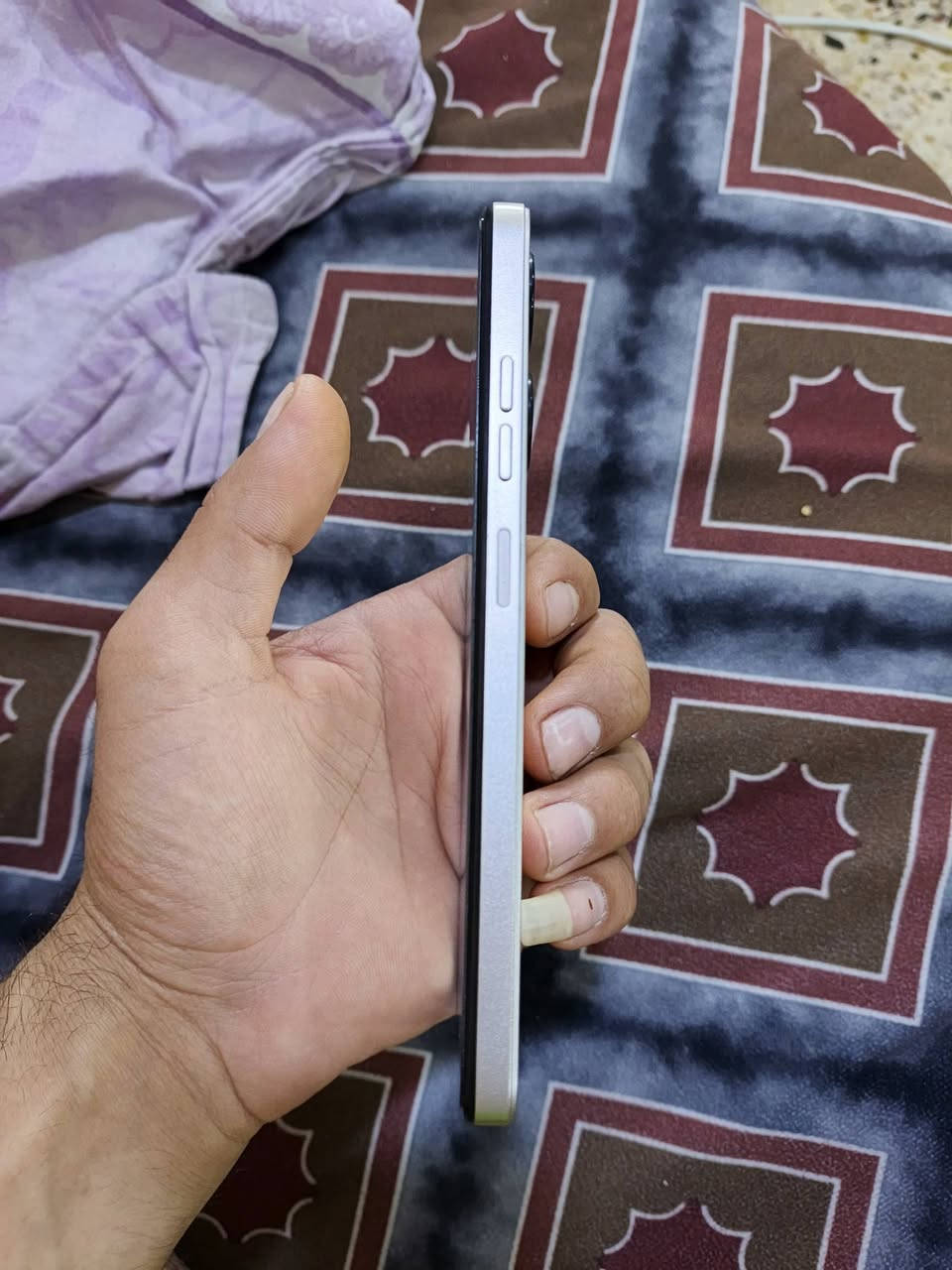 السلام عليكم عندي هاذا الموبايل الببع تكنو سبارك 10 الجهاز نضيف جدٱ
***********
 ***********
