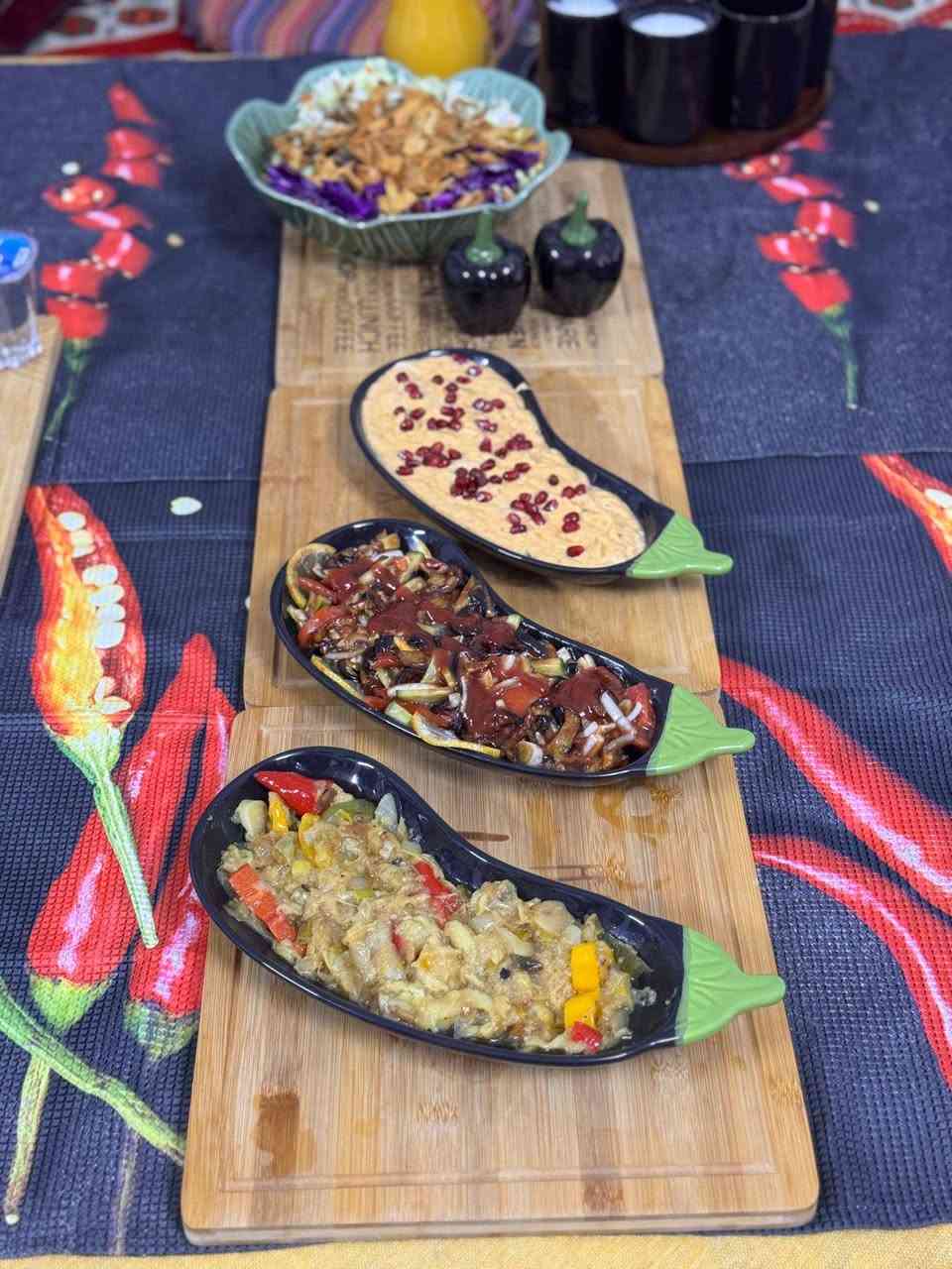 لسنا الوحيدين لكننا الترند والافضل دائما 
للحجز واتساب فقط ***********
@إشارة 
الجميع 
متابعين 
أصدقاء
