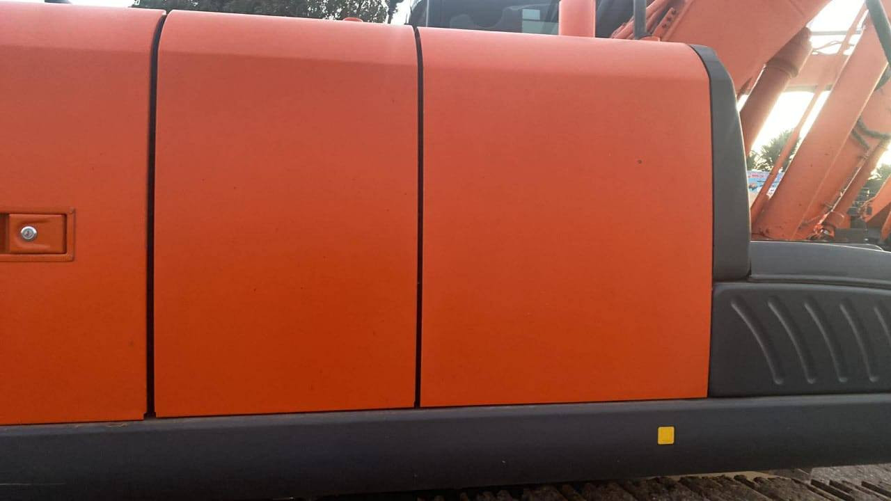 #فايف _G  ✅️ جي فايف 

#مأسس جك همر 

#عداد العمل 16000 الف ساعه 

كفاله عامه كارتون محرك ومضخه على وضع الشركه ✅️

الموديل 2016

#العنوان واسط العزيزيه
 ***********.    *********** 

#رقم واسط سنويه مجدده
