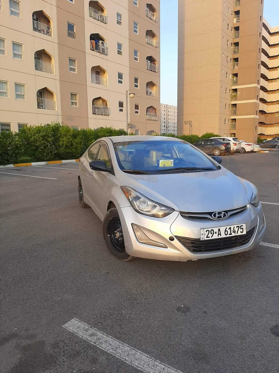 النترا 2016 كندي مكفوله كفاله عامه
محرك 1800 دوش
سياره ع وضع الشركه مامبدل بيها شي كفاله من كلشي 
رقم واسط انكليزي باسمي
بيها شبر صبغ بقبق الجنطه فقط
سونارها موجود مكانها بغداد الجهاد
ب 120
للاستفسار الاتصال 
 ***********
