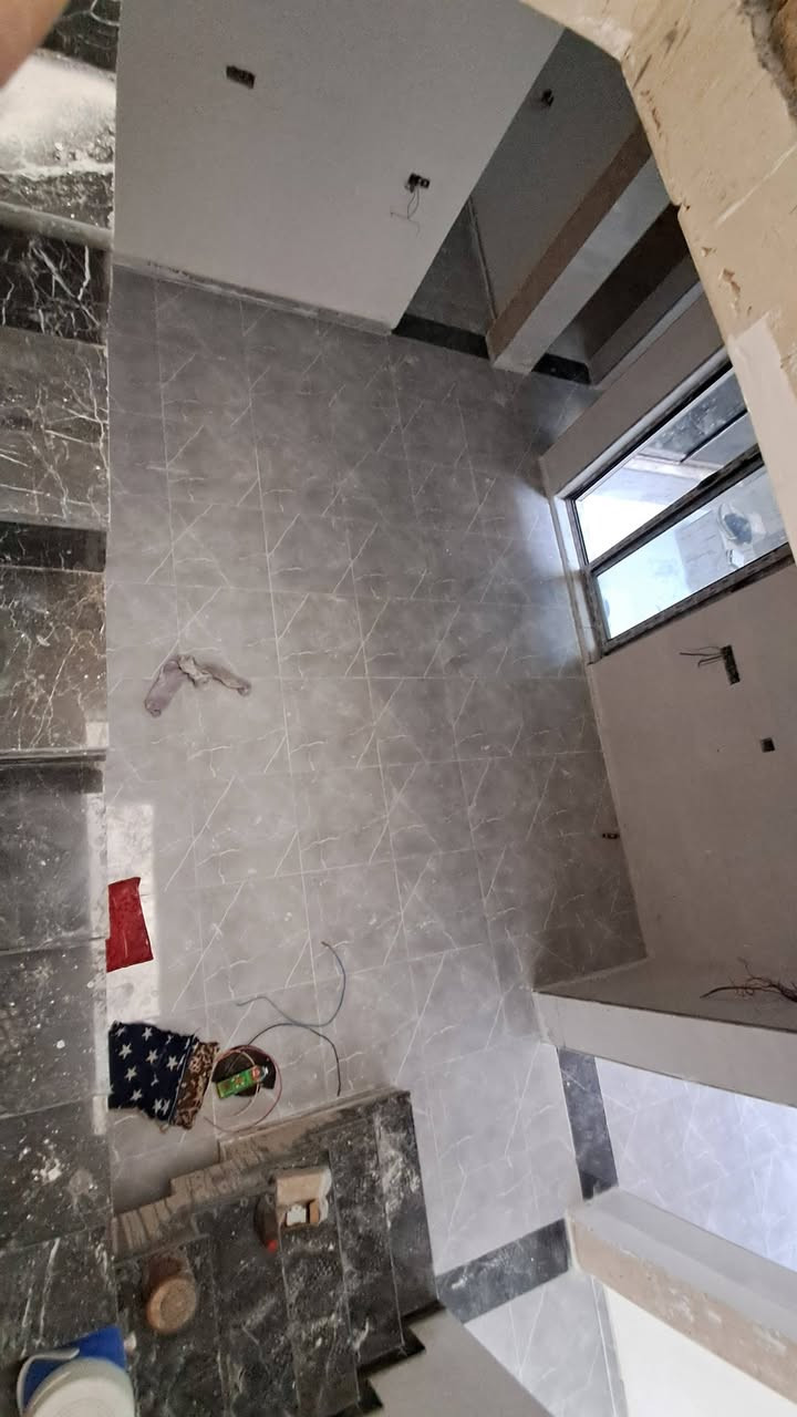 السلام عليكم خلفة سيراميك أرضية جدارن درجى أولى متفرغ حاليا نشتغل بغداد فقط رقم الهاتف ***********
