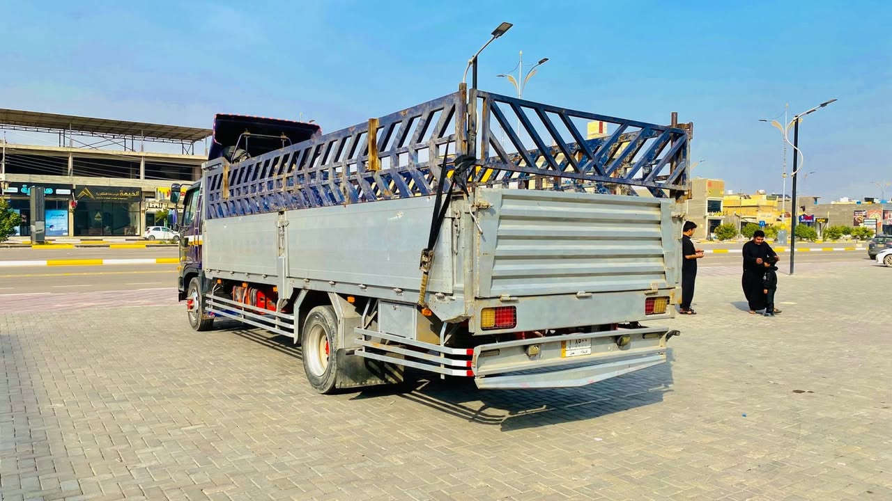 سلام عليكم انكر 96 رقم كربلاء بسمي مكينه 80خطين  الطول ستة وربع بلاد مكان كربلاء الرقم ***********
