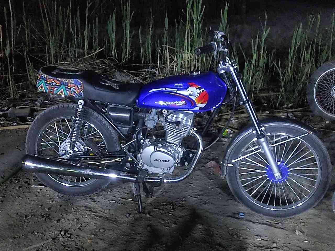 سلام عليكم عندي دراجه للبيع اوراق مكان بابل المسيب
سعر ب600 تريد تجيني خاص 
رقم *********** مو شراي
