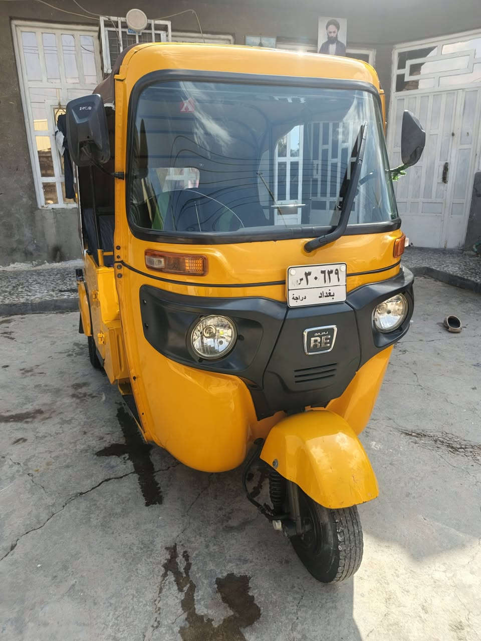 سلام عليكم تكتك البيع
مديل ٢٢ شهر ١١ رقم وسنويه بغداد
مكفوله ماعده دوسات مكينه مامفتوحه
التكتك جديده وكامله للخير بدون نقص
كبل الشارع السعر ١٠ ملون بيهة مجال قليل 
مكان بغداد حي النصر *********** وتساب موجود
التكتك جديده الي ماتعجبه ليخابر
