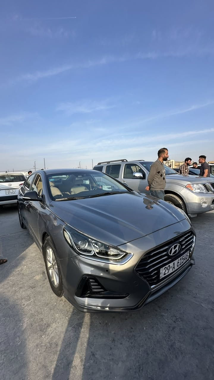 السلام عليكم
سوناتا 2018 خليجي
ماشية 195
تحكم ستيرن
شفتات
شاشة
مود درايف
كروس سرعه
مري شفط
اشاره بالمري 

محرك 2000 دوش المرغوب
سياره مناقصها شي 
بيها 4 قطع صبغ فقط بدون دواخل و بدون ضربه شرط الفحص 

سعرها 140وبيها مجال 
للتواصل ***********
