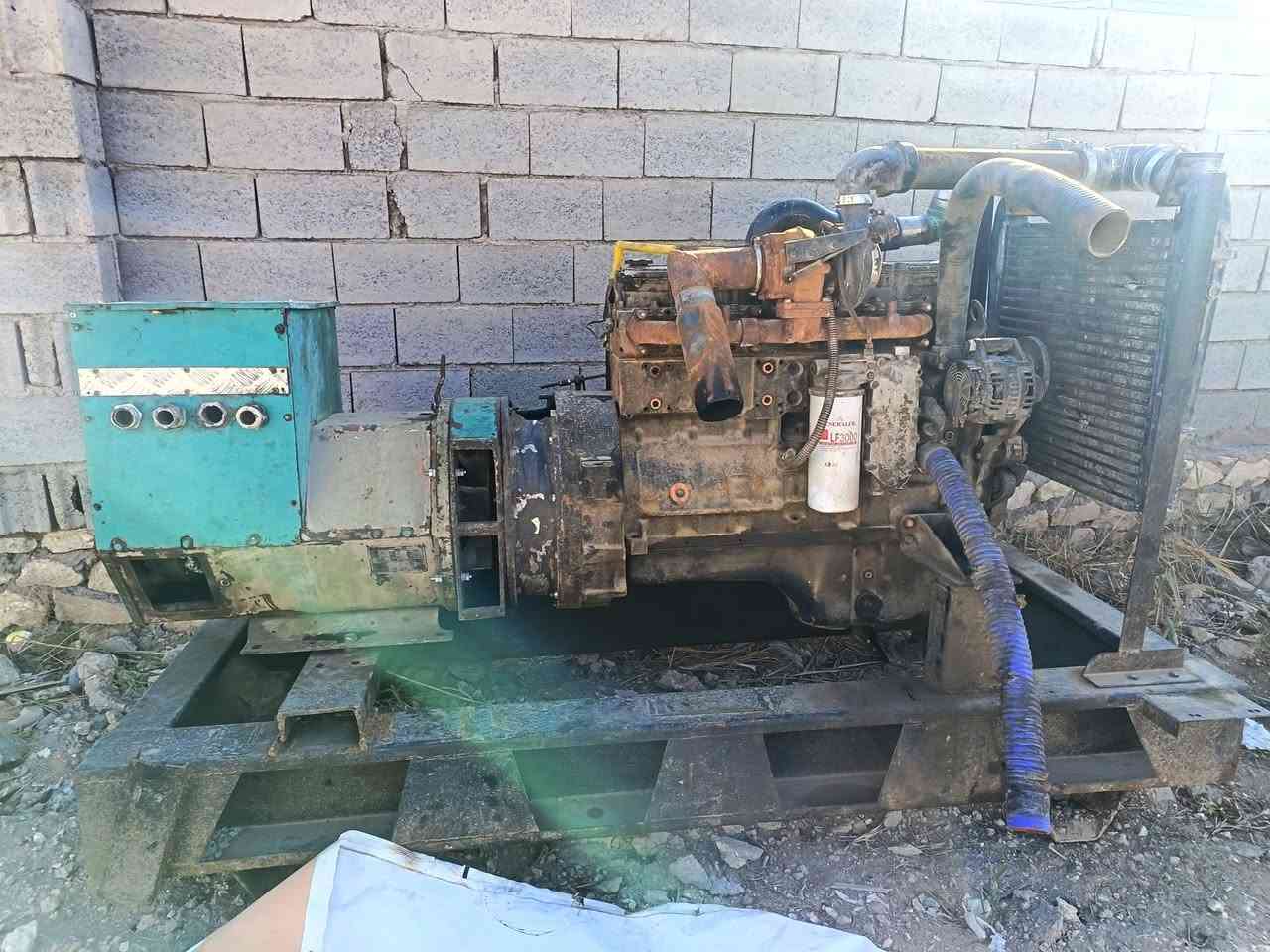 سلام عليكم مولده كمنز ٢٤ ولف البع راس توليد ٢٠٠  سعر ٤٠ بيه مجال مكان رمادي ***********
