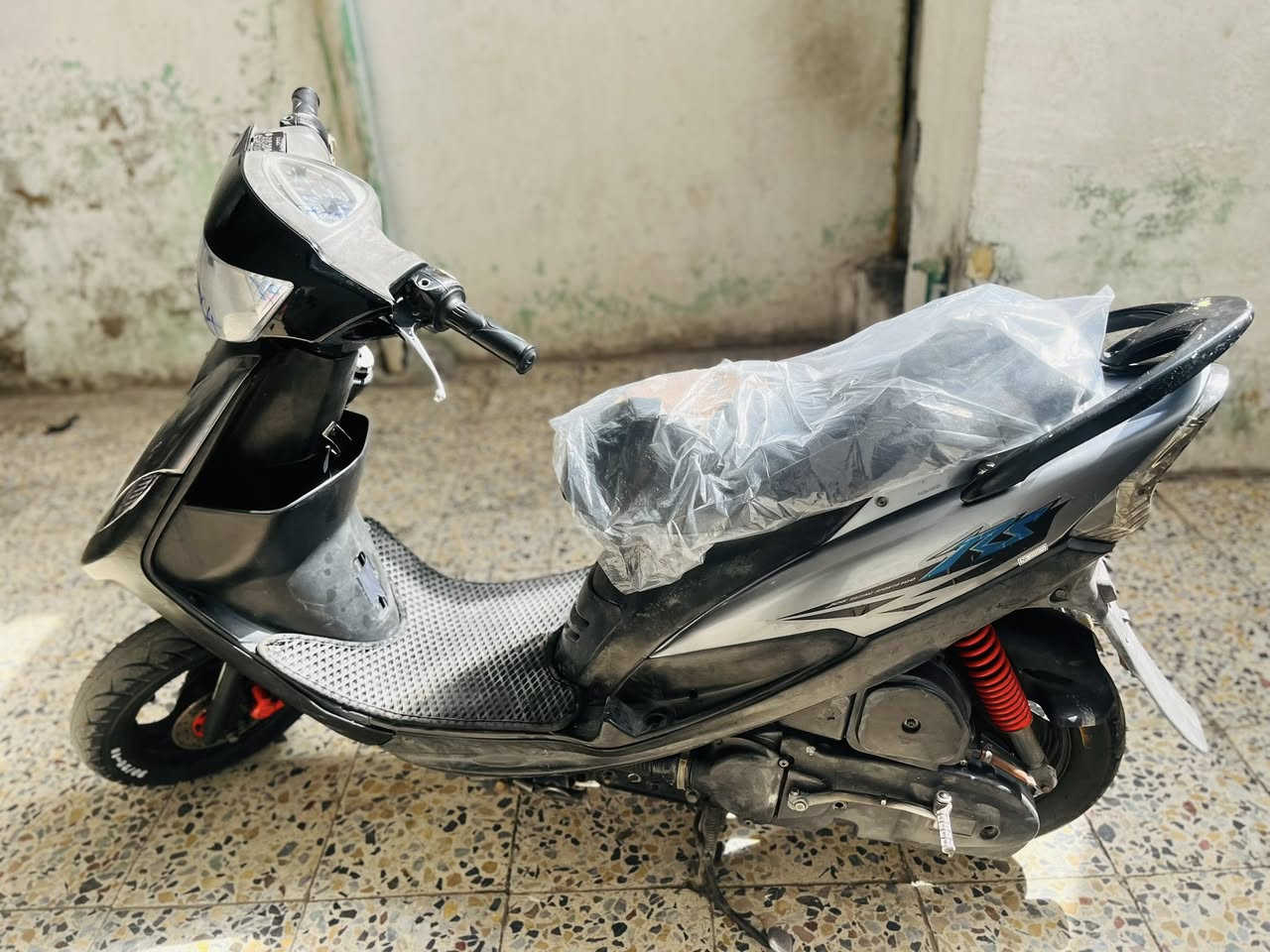 السلام عليكم ماكس عدله لبيع دراجه نضيفه مكينه ناعمه كفرات ختم واحد مكان مدينةالصدر خابر ودلل ***********
