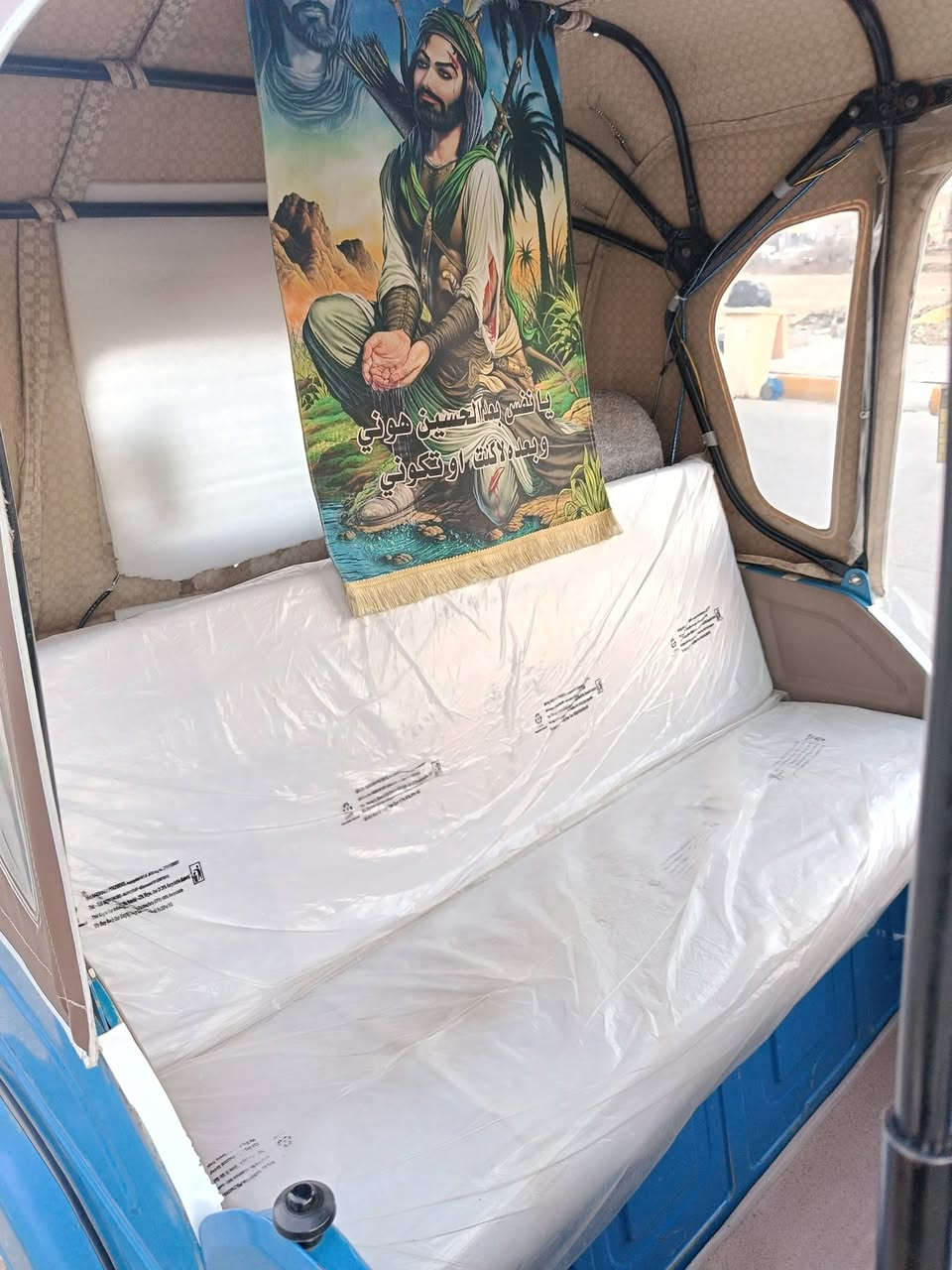 سلام عليكم 
 تكتك للبيع موديل 22 كشر محرك  مكفوله  ارقام نكليزيه سنويه تحويل ثاني يوم  رقم واسط مكاني الكوت قضاء الحي  الشراي يتصل ***********
