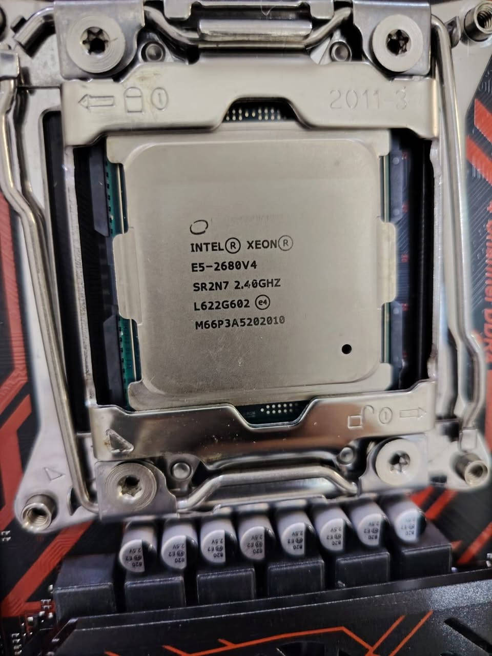 مذربوردات خمس قطع للبيع شلع 
الاول 
H410M S2 V3      الجيل العاشر
الثاني 
مذربورد X99 مع معالج انتل e5  2680  v4
الثالث 
X99 
الرابع 
X99 soyo__4
الخامس
 
الي يريدهم واتساب وعندي توصيل.  ***********
