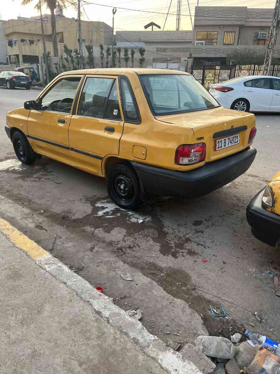 سلام عليكم 12بيهه جاملغ الخلفي مصفره هيئه وغرمات ارقام انكليزي تحويل ثاني يوم مكينه وكير مكفولات صدر حداديه جدد بكاني بغداد الكماليه سعر 27وبيهه مجال ***********
