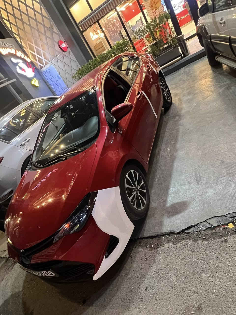 سلام عليكم 
كورلا 2019 امريكي
حادثه جاملغ خلفي قبق  جنطه بدون دواخل بدون يرباك
سياره بل عراق بيه شخط بل جاملغ مامي باب خلفي 
سياره رقم بغداد جديد دولي بسمي
صدر مامي خلفي جديد
تخم تاير جديد 
تبريد ثلج ❄️ 
سعر 133 بيه مجال 
***********
مكاني بغداد البنوك
