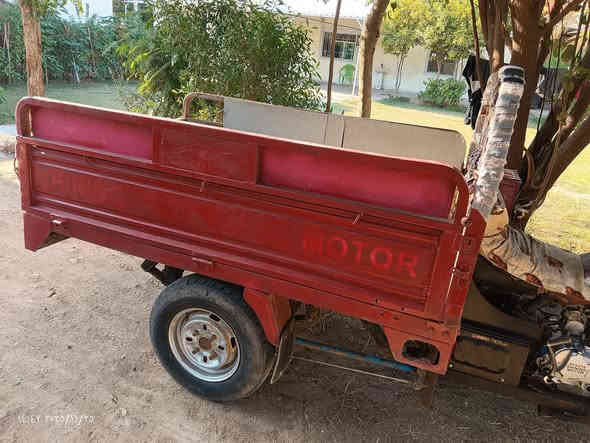 ستوته  موديل16 محرك 19  كلك سعر 700 وبيه مجال اضويه شغاله محايل في البهلوان الرقم ***********
