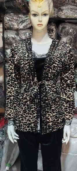 #جملةفقط_الدرزن_115 الف

https://t.me/haodmarkit

طقم4قطع فقط هذا لون الاسود

قماش مخمل غزالي الاصلي

قياس L. XL. XXL

سعر الدرزن 115 الف

توصيل إلى جميع المحافضات5الف ***********
