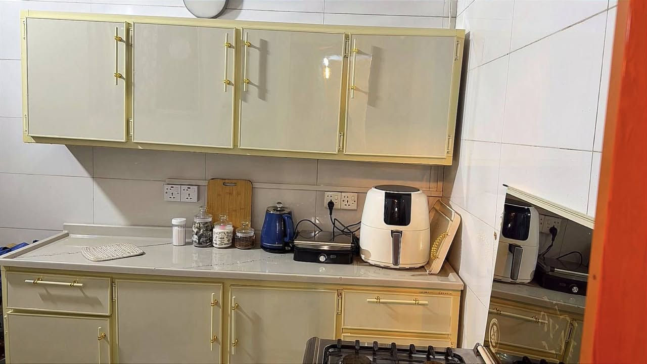 الف عافيه 🫶❤️ زبائنا الراقين 

مترين ارضي مرمر 
وملحق مترين وسنك متر و20 مرمر 

السعر 365 الف


**إذا كنت صاحب هذا الإعلان وتريد حذفه لأي سبب، رجاءا أرسل رسالة إلى الدعم الفني**