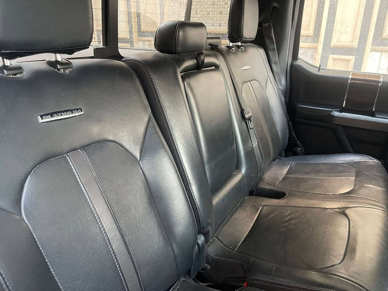 فورد f150 موديل 2017 خليجي فول مواصفات بلاتينيوم 
ماشيه 174 الف كيلو معدل عليها السيارة مرفعه وسبيسرات
بأسمي رقم بصرة رقم مرتب تحويل يمته ما يعجبك
ومكتوبه التفاصيل بداخل صورة
مكاني بصرة للأستفسار ***********
