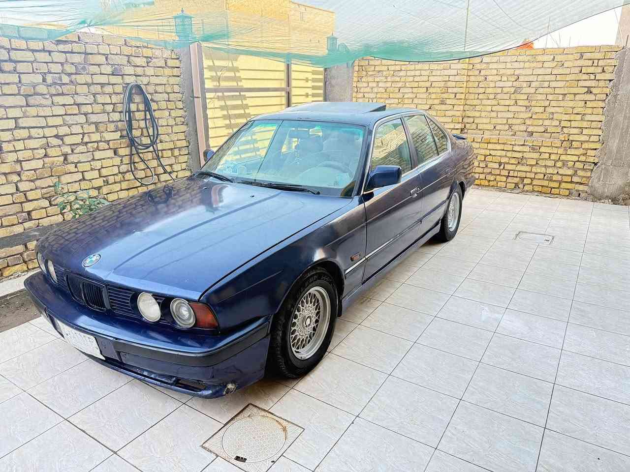 BMW_525_1992 
اصل ما محور، سيارة بلادية ما ملعوب بيها 
اكرر (بلادية)
_مسكر عدل  كير اوتو
_كير ومكينة الماني لا تبخير ولا تنقيص
_سيارة وارد الماني بيها فتحة  
_منظومة تبريد جديدة 
_منظومة ماء جديدة (راديتر جديد) حماوه ثابتة جوه النص 
_منظومة بانزين واحتراق جديدة (كلها مسويله ادامه وتبديل )
_سنتر لوك شغال كامل 
_باتري جديد /حدادية صدر تعبان
_ اكسل خفيف(المرغوب)الرون مالتها ٢  بال١٤٠
السيارة رقم انبار سنوية يحتاجلها تجديد 
السيارة مال جناي 
سعرها 49 وبيها مجال بعد المعاينة
مكاني بابل
رقم الواتساب ***********
رقم الهاتف  ***********
