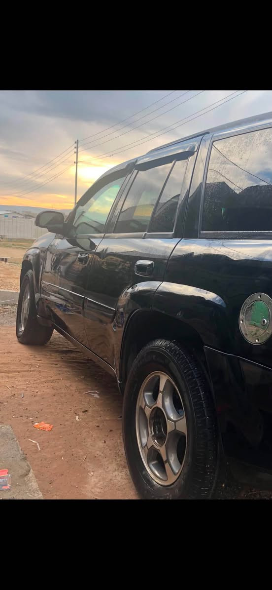 پێشەکی بەناوی خوای گەورە~شۆفلێت تراب بلایزەر~chevrolet tralblazer~بەچکە تاهۆ 2006 ~٢٠٠٦
ساخ ساخ ساخ
کوشن خەزن~کوشن هیتەر~تەبریدی بەشەرت
تەبرید مەکەزییە~گێڕ ۆتۆماتیکە
تەحە کوماتی سەر سوکانی هەیە شاشەیە بلوتوزە
ئاوێنە کارە بای هە
٤ جام کارەبا
قەپات مواسە فات

تابڵێی سەیارەکە پاکو جوانە گێڕو مەکینەی بەشەرتگێڕی لۆکی بیلادی لەسەرە
بێ بۆیاخە سەیارەکە بۆیاخی نییە 
~~~~~~~
مەعامەلەیەکی برا یانەش سەیەرەکە بەلاشە لەچاو سعرەکەیا
***********~ واتساپی لەسەرە

*********** Singapore
