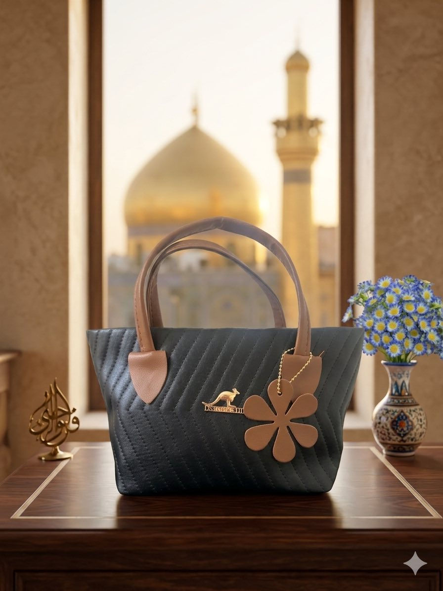 جمالها يحجي عن نفسه! 😍
اللون يجنن والتفاصيل خيال.. الجنطه اللي تكمل كشختج بطلعة العيد أو الدوام.
وبيش ب8كل ثنين ب15
والتوصيل 3للكل المحافظات 
لطلب والاستفسار ***********
