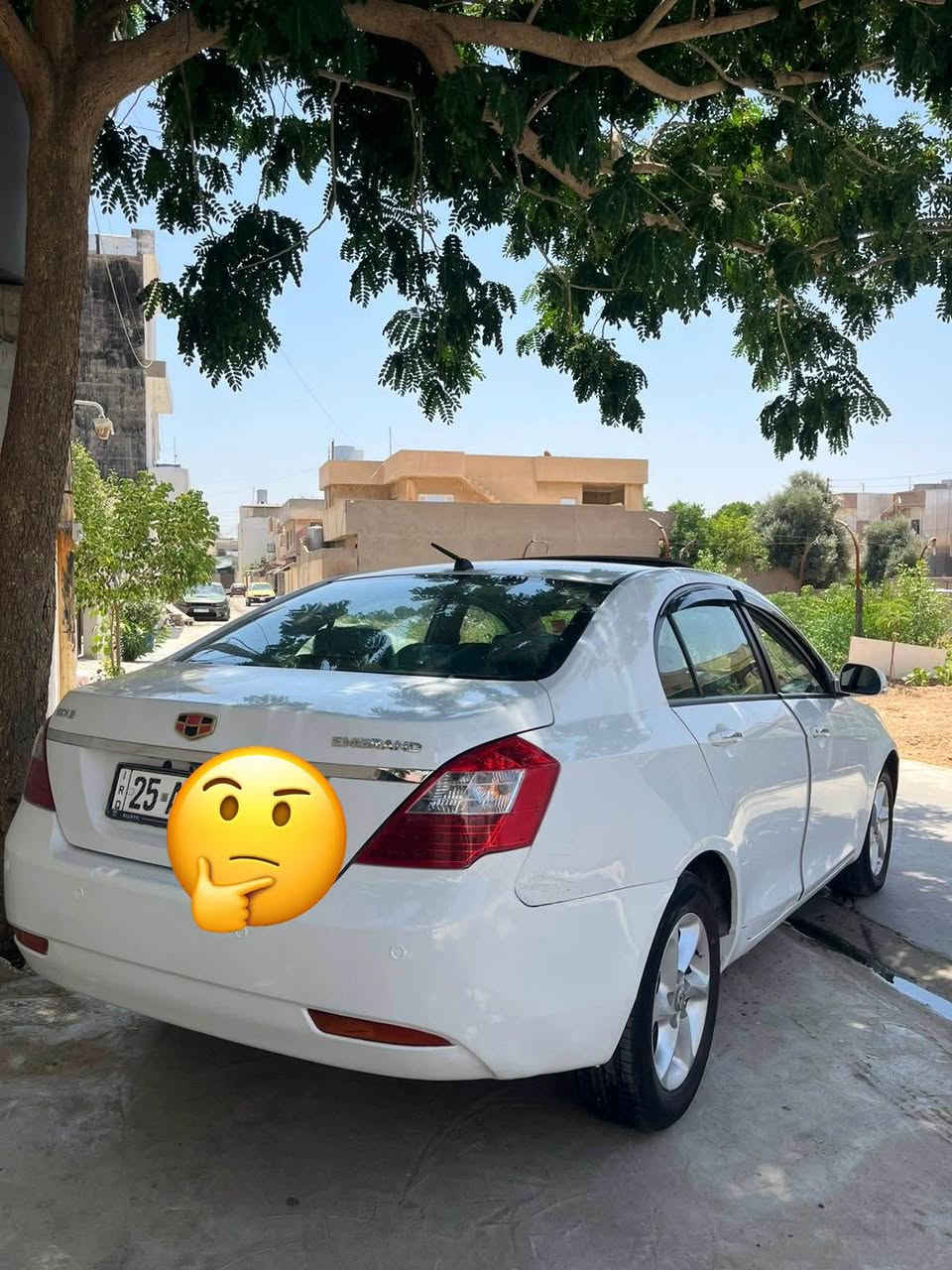 سلام عليكم
للبيع جيلي امكراند رقم كركوك سنويه لوحات جديده لحد 2031 بيها بطاقة بنزين 
شرط التحويل ♥️محرك كير بلادي شرط بدون اي عيب ❄️تبريد شغال 🛞تخم تايرات جديد
سياره كلين بيها فقط شبر صبغ بلهلال خلفي 
صدر امامي خلفي جديد 🚘 منضومة لايتات جديده +زينون 🌸سلايت شغال 🥰كهربائيات كلها شغاله 👍غرفتها جديده كلش حلوه 
سياره جديده بمعه الكلمه بدون اي نقص 
شايف خيرها اليأخدها 🤪 سعر 60 بيها مجال بسيط شراي خابر *********** بيها واتساب هم 😀مكان كركوك كركوك, العراق

