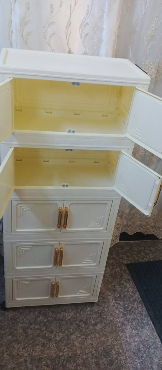 لوكرات عدد 3 
اول تم 85 مع التوصيل 
الزبون لايرد عل مندوب 
ليريدهن احولهن


**إذا كنت صاحب هذا الإعلان وتريد حذفه لأي سبب، رجاءا أرسل رسالة إلى الدعم الفني**