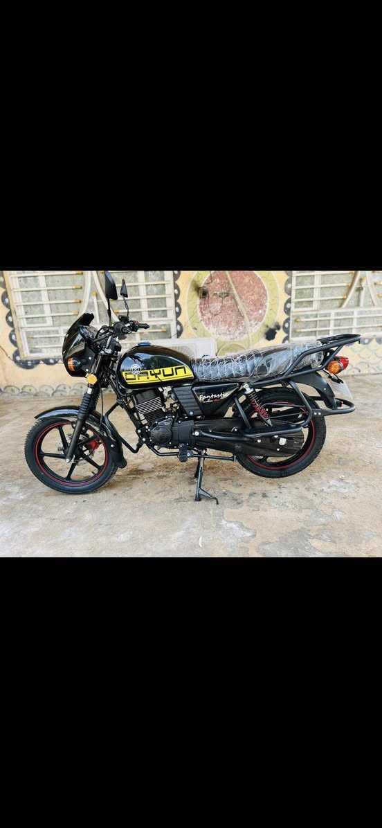 السلام عليكم 
دايون نفخ 2026 صفر كيلو متر وقابله لزياده 
بصمه تشغيل عن بعد 2
سويج سجينه 2
دراجه اول تبديله دهن بعدها ع السحك 
اوراق سكنر 
يعني ابيعك دراجه بعتبار وكيل 
السعر مليون و 650 وبيها مجال بسيط كلش 
عنوان ناصريه مركز سومر 
*********** 📞+ واتساب
